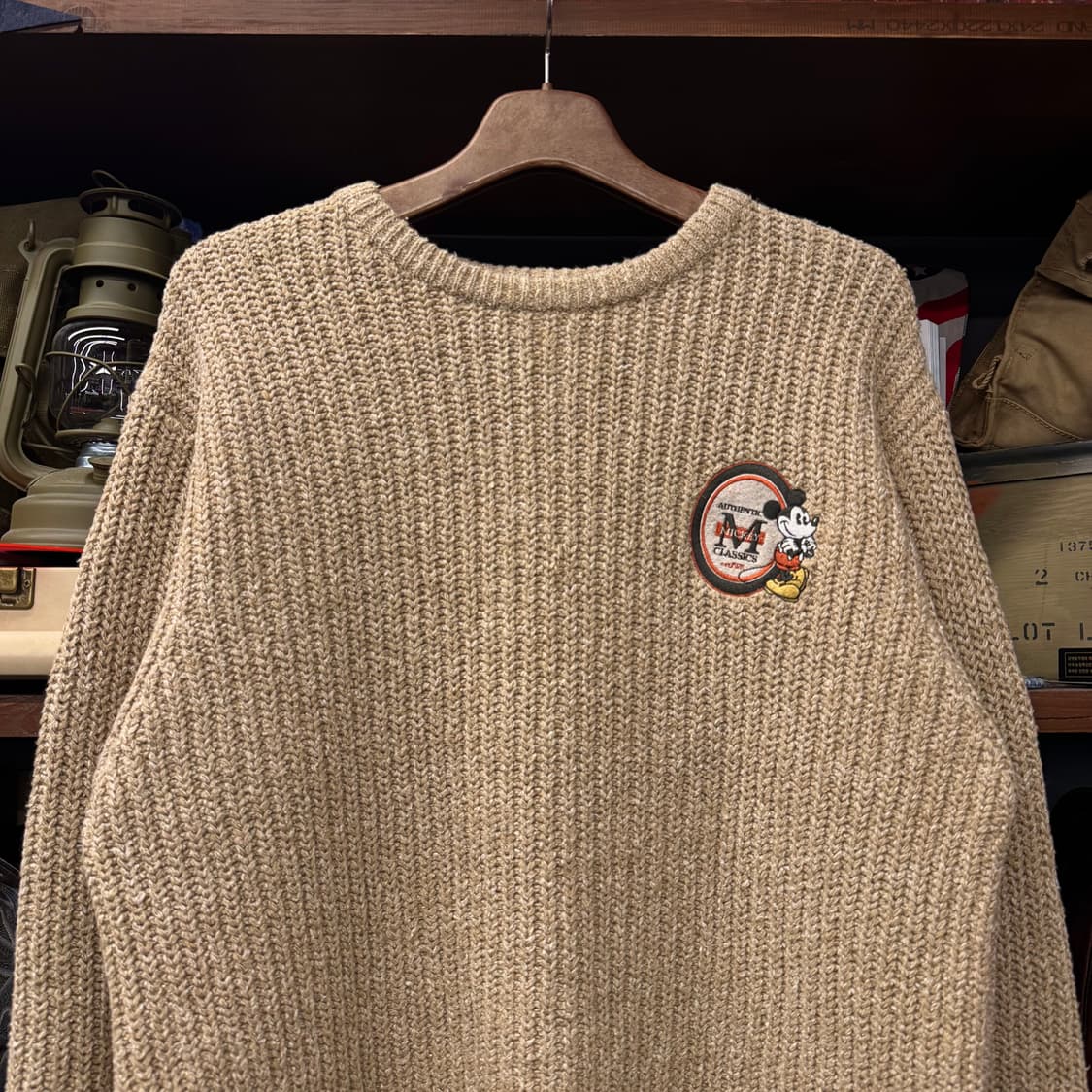 00s 디즈니 스토어 미키마우스 와펜 패치 헤비 울 짜임 빈티지 니트 상품이미지3