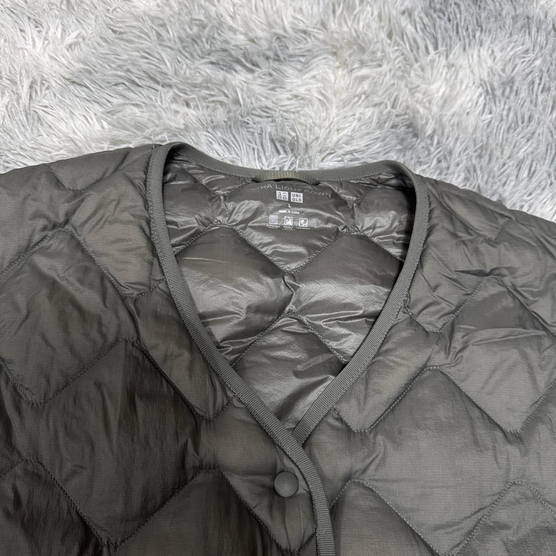 유니클로 울트라라이트다운 경량패딩 L사이즈 상품이미지2
