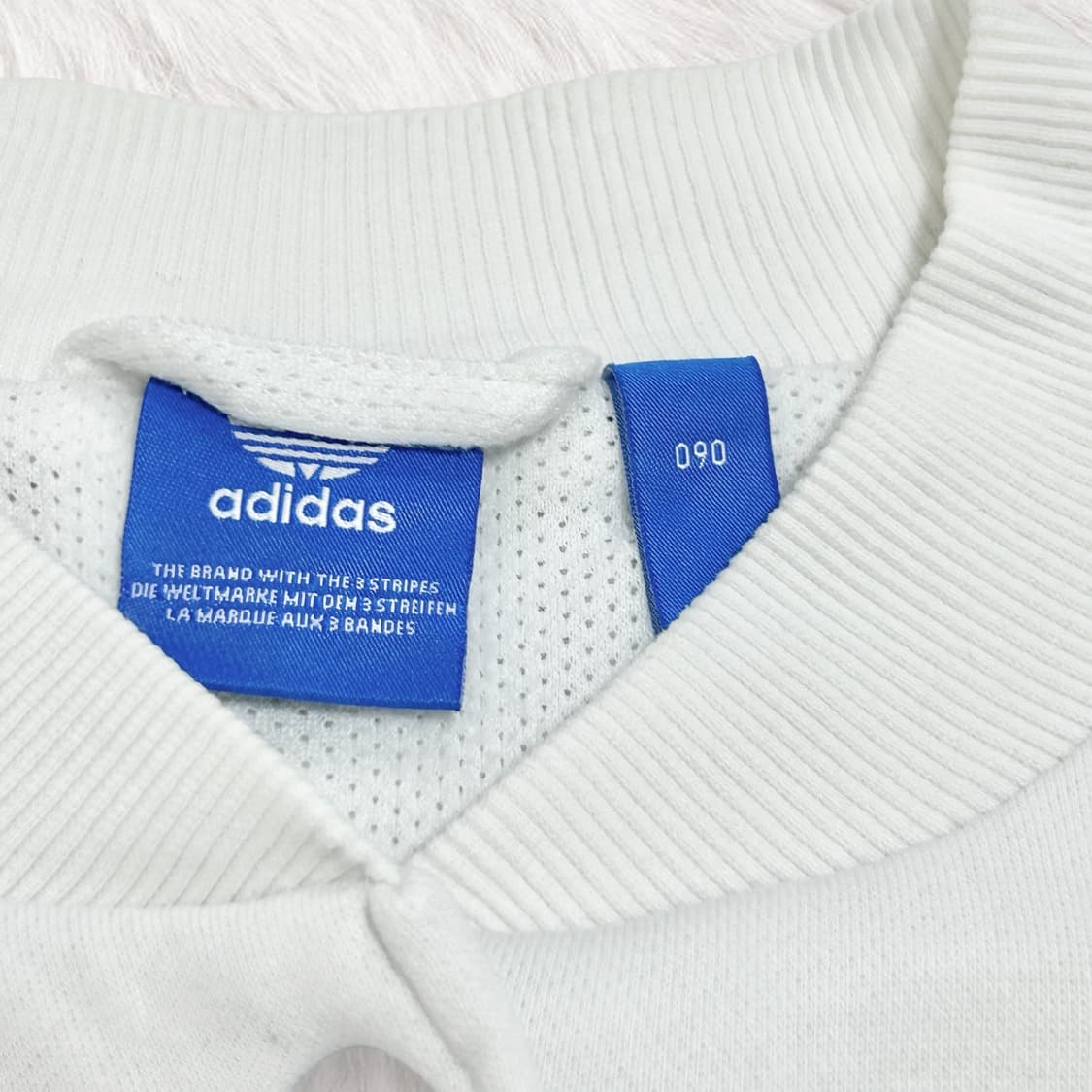 아디다스 화이트 빅로고 삼선 봄버자켓 상품이미지7