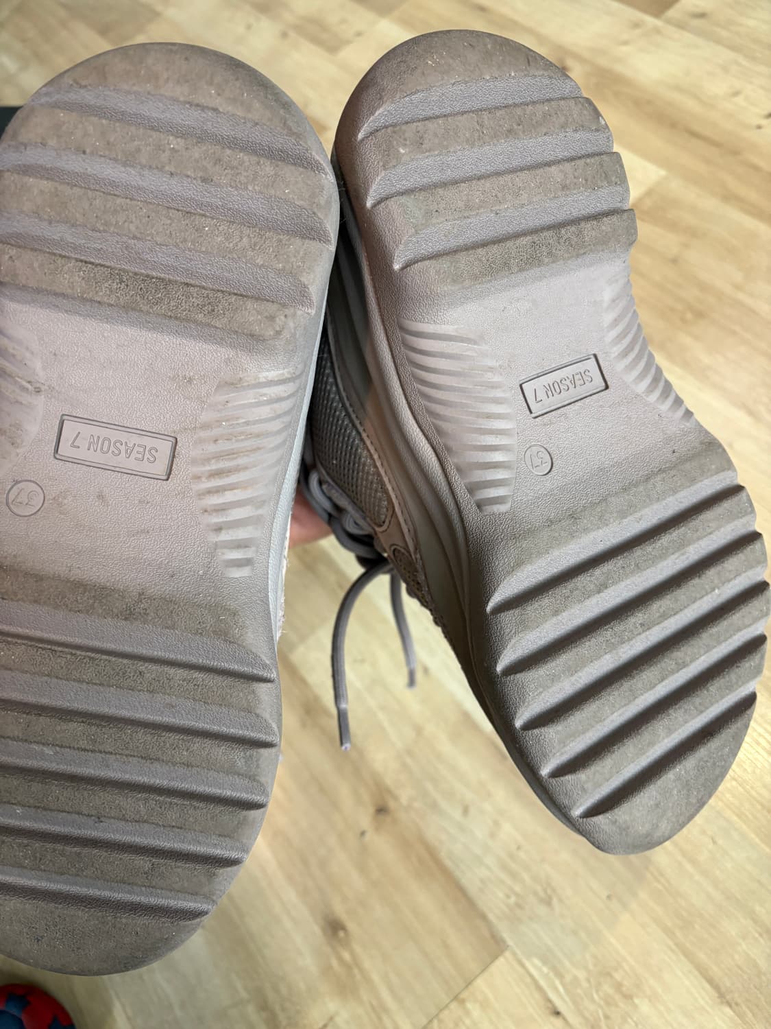 Yeezy Desert Boot 240 상품이미지3