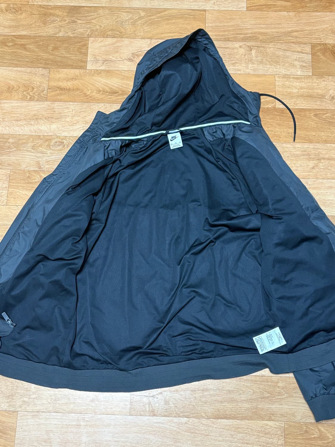 나이키 윈드러너 바람막이 블랙 상품이미지2