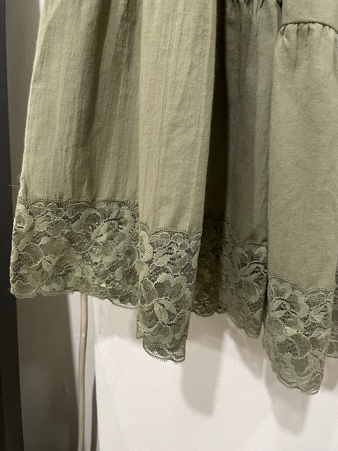 ⭐️단 3일만 할인⭐️mellow lace skirt (khaki) 상품이미지2