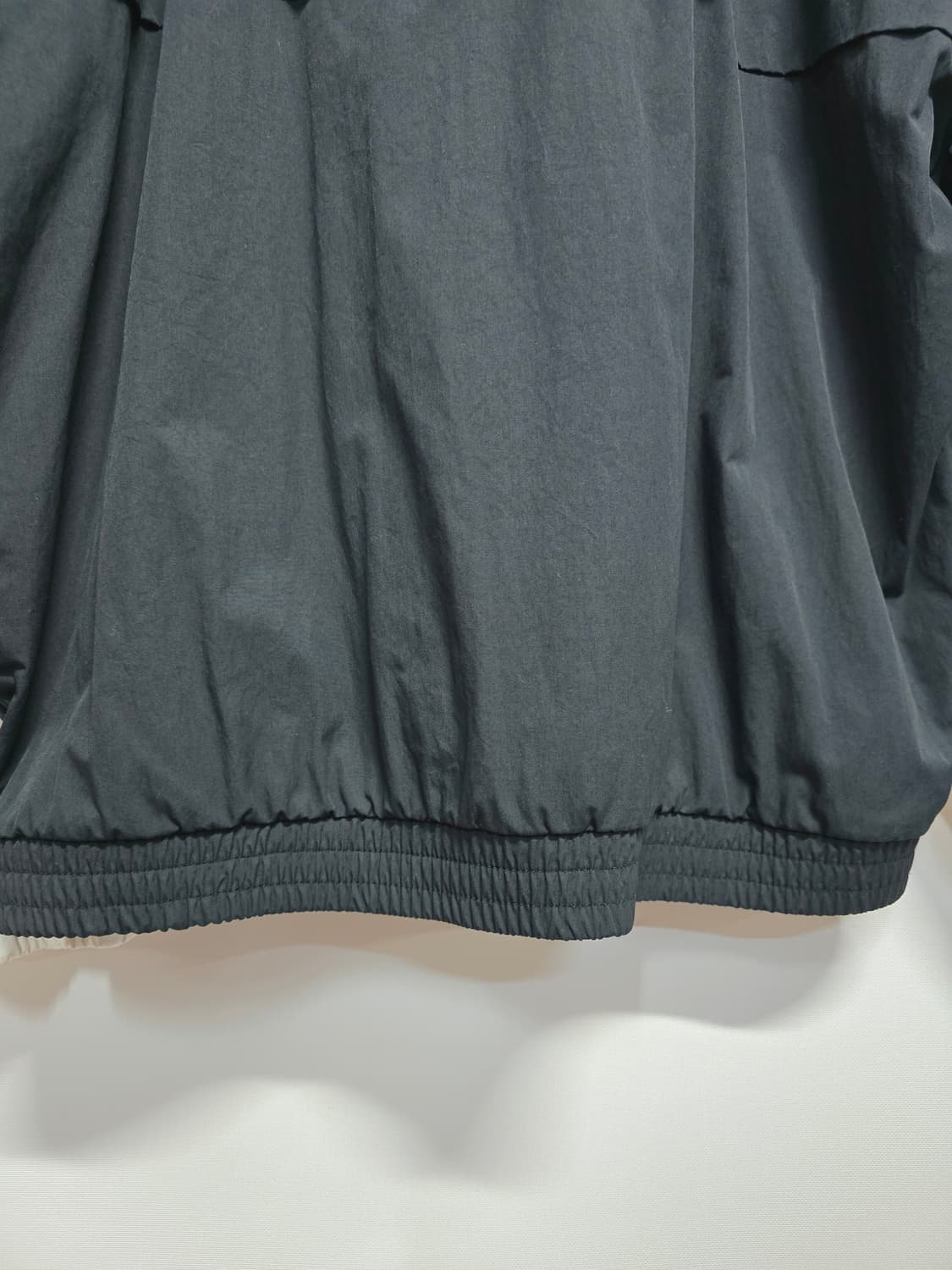 뉴발란스 블랙/화이트 바람막이 자켓 점퍼 상품이미지7