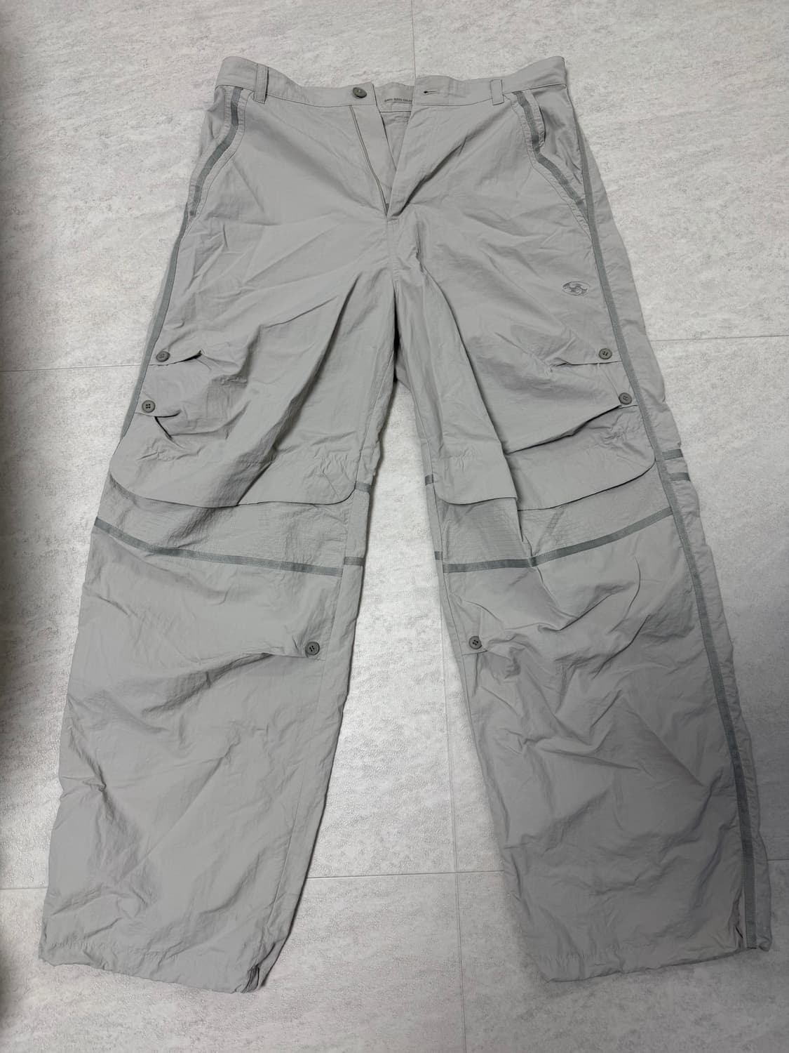 산산기어 TAPED BUTTON PANTS [LIGHT GREY] 상품이미지1