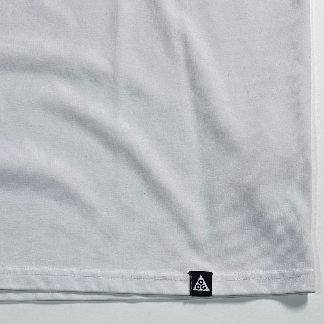 나이키 ACG 반팔티 상품이미지4