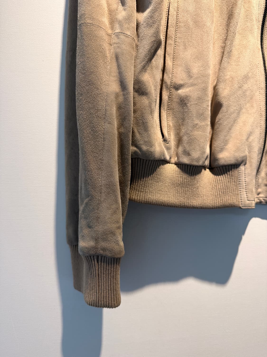 2009 PRADA Suede Bomber Jacket 상품이미지4