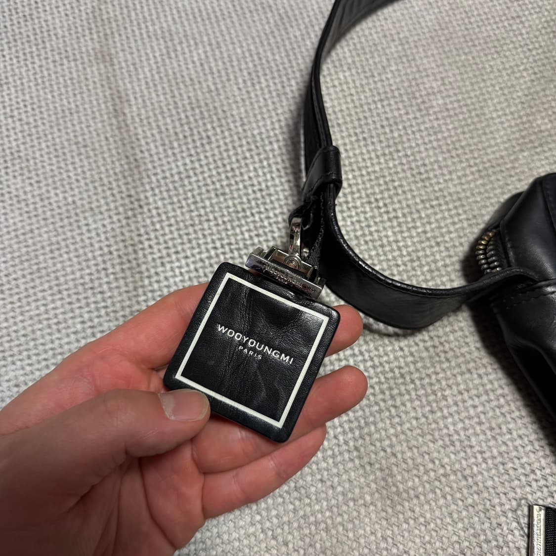 우영미(WYM) 스퀘어 미니백 블랙 상품이미지4