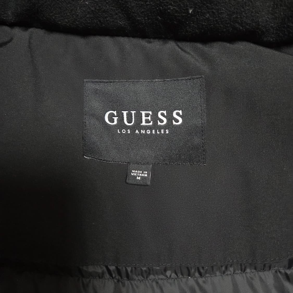 Guess 게스 라쿤털 덕다운 숏패딩 상품이미지3