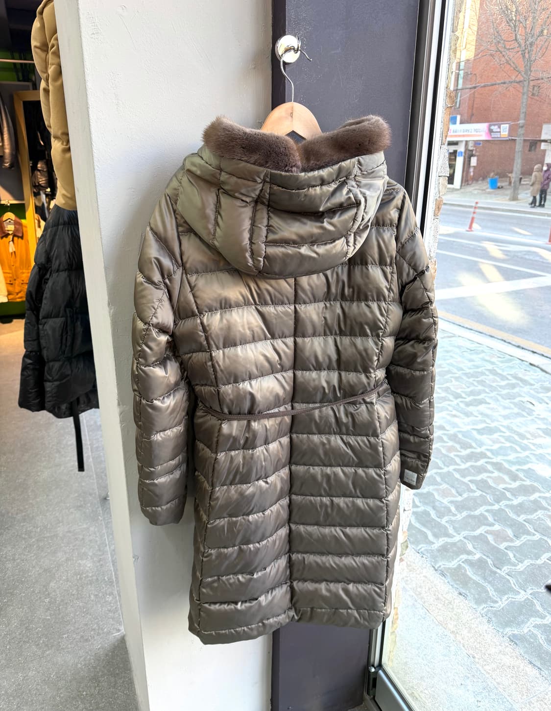 IT44/ 막스마라 리버시블 구스다운 벨티드 패딩 점퍼 상품이미지5