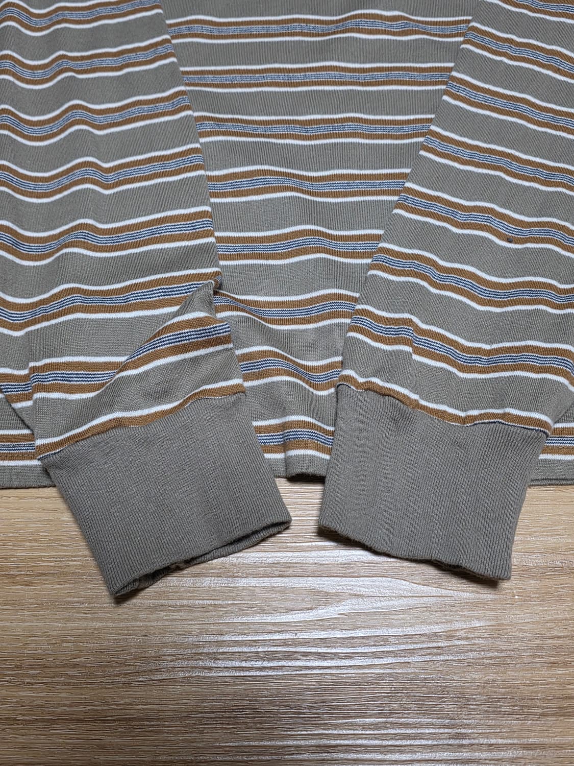 42size택포15만)25fw피그벨 보더 L/S 타우페 베이지 상품이미지4