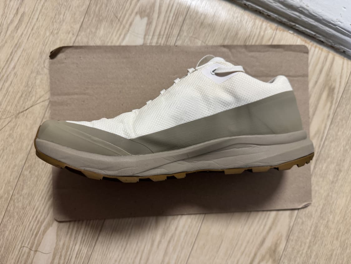 아크테릭스 에어리어스 고어텍스 270사이즈 상품이미지2