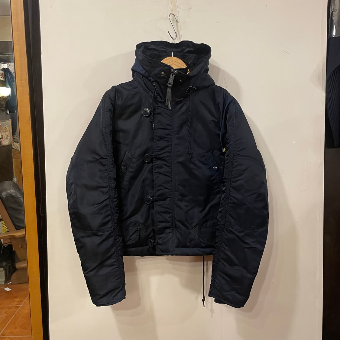 알파인더스트리 리메이크 크롭봄버 M 상품이미지1