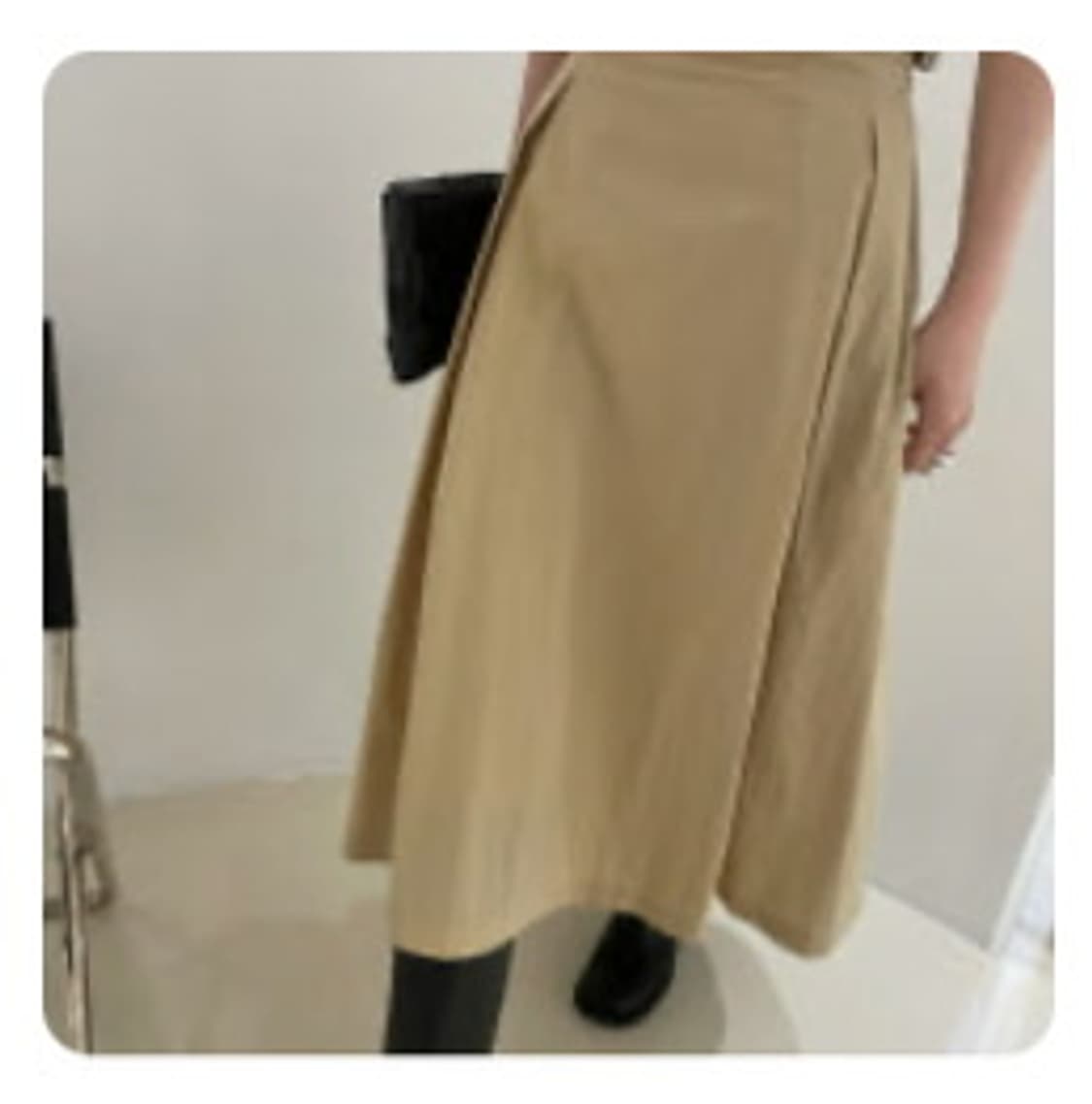 위아 에디트 나일론 비죠 스커트 - 아이보리 상품이미지3