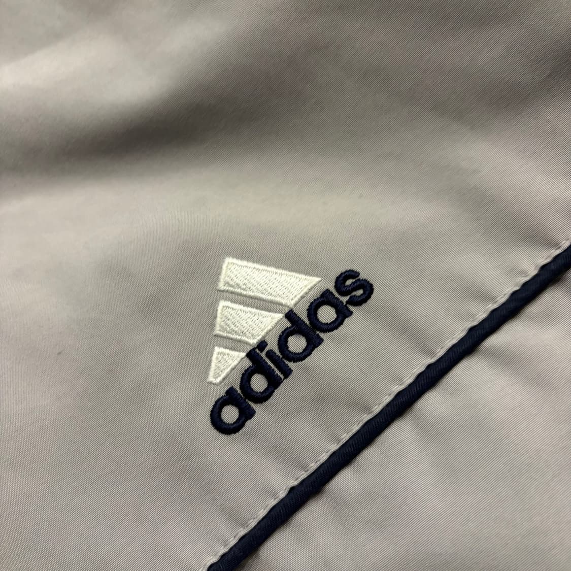 [110] 아디다스 올드스쿨 투톤 바람막이 누빔 자켓 그레이 C198 상품이미지4