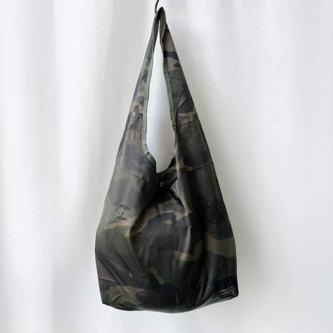 요시다 포터 패커블 쇼핑백 우드랜드 카모 상품이미지1
