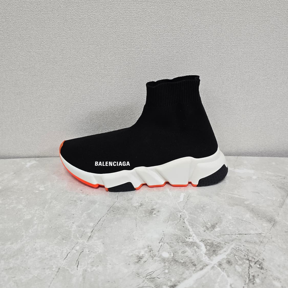 발렌시아가 스피드러너 스니커즈 신발 35사이즈 225 230 오렌지 상품이미지1