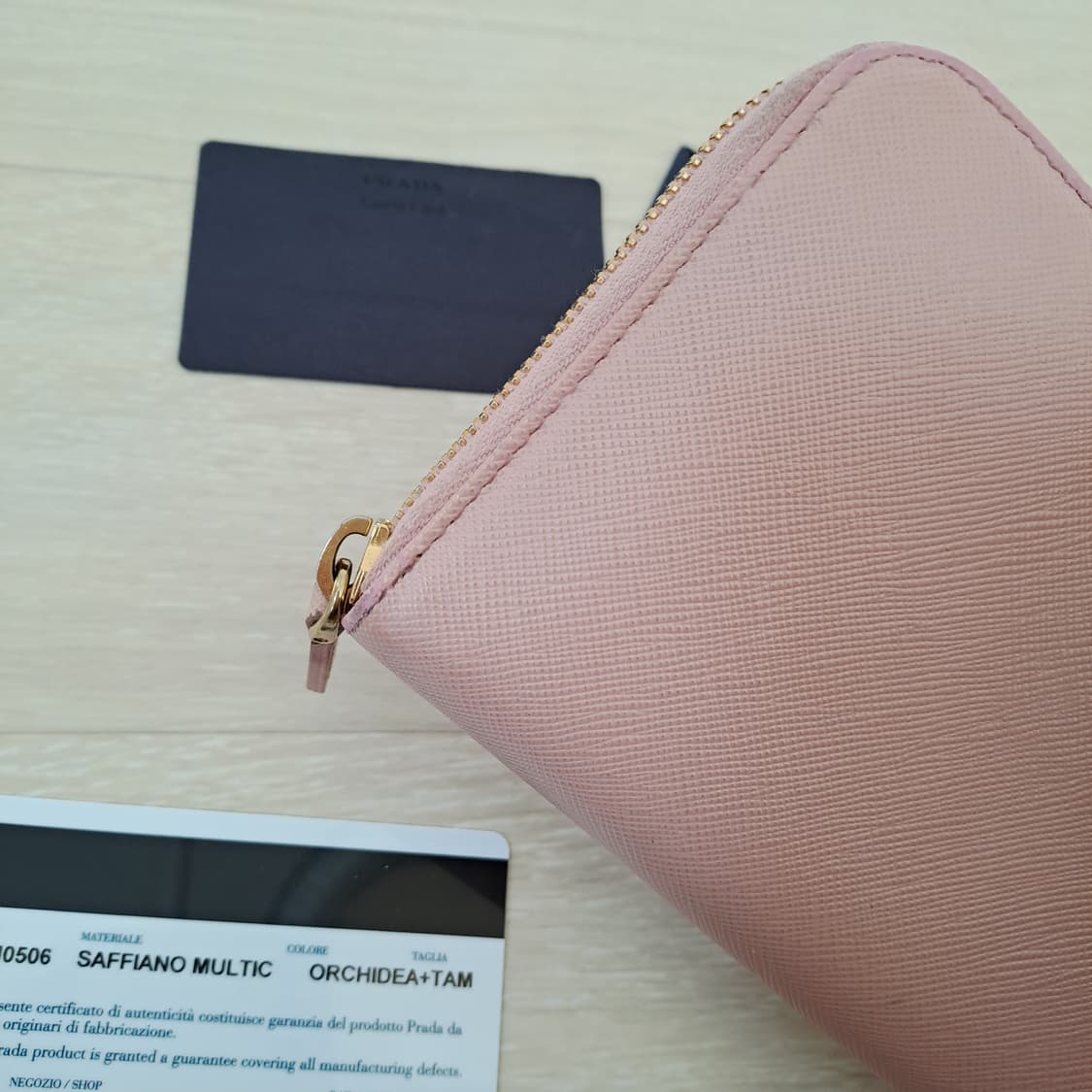 [100%/정품] 프라다 사피아노 핑크 지퍼 장지갑, 프라다지갑 상품이미지10