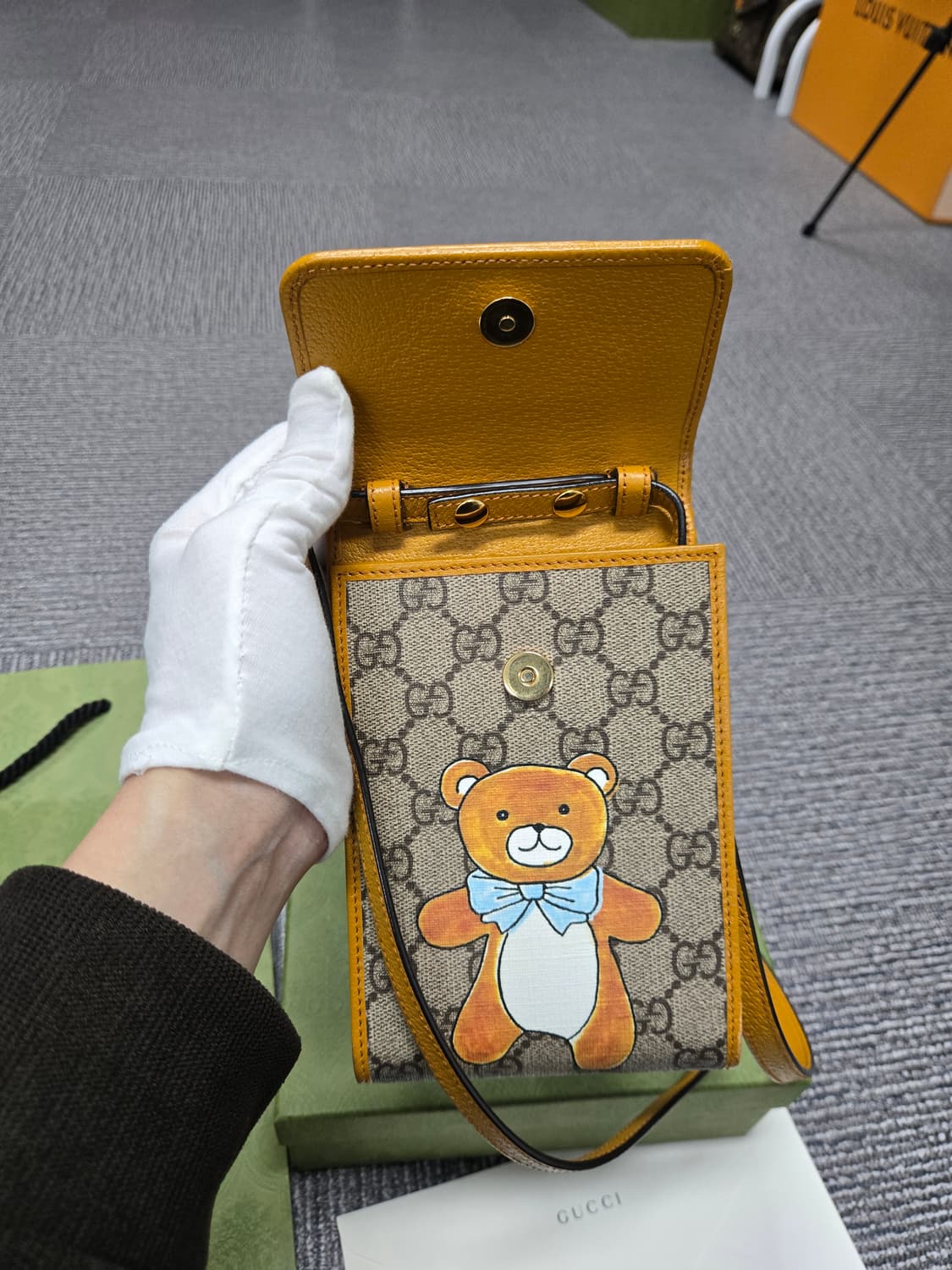 [특가][정품] 구찌 카이 한정판 폰홀더백 상품이미지5