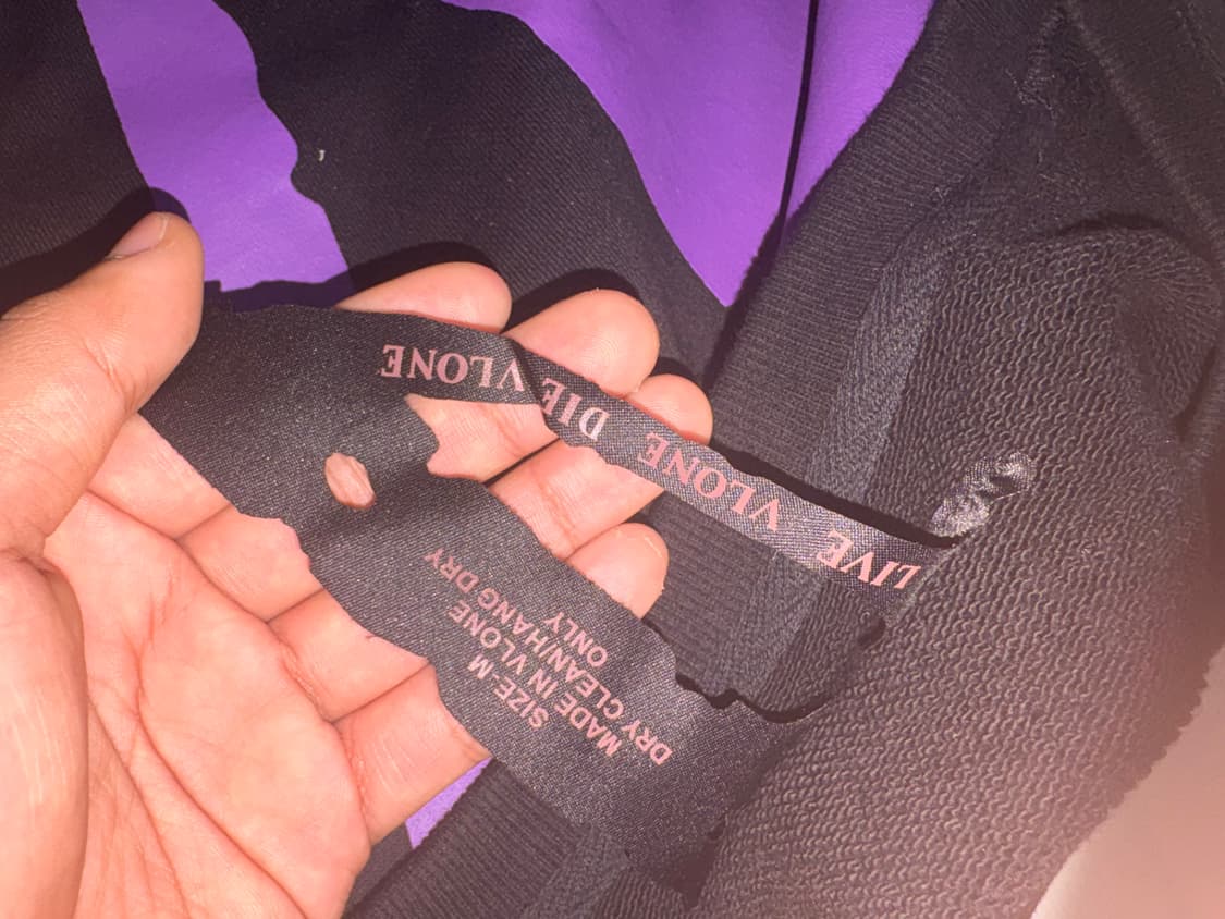 vlone 보라색 맨투맨 상품이미지3