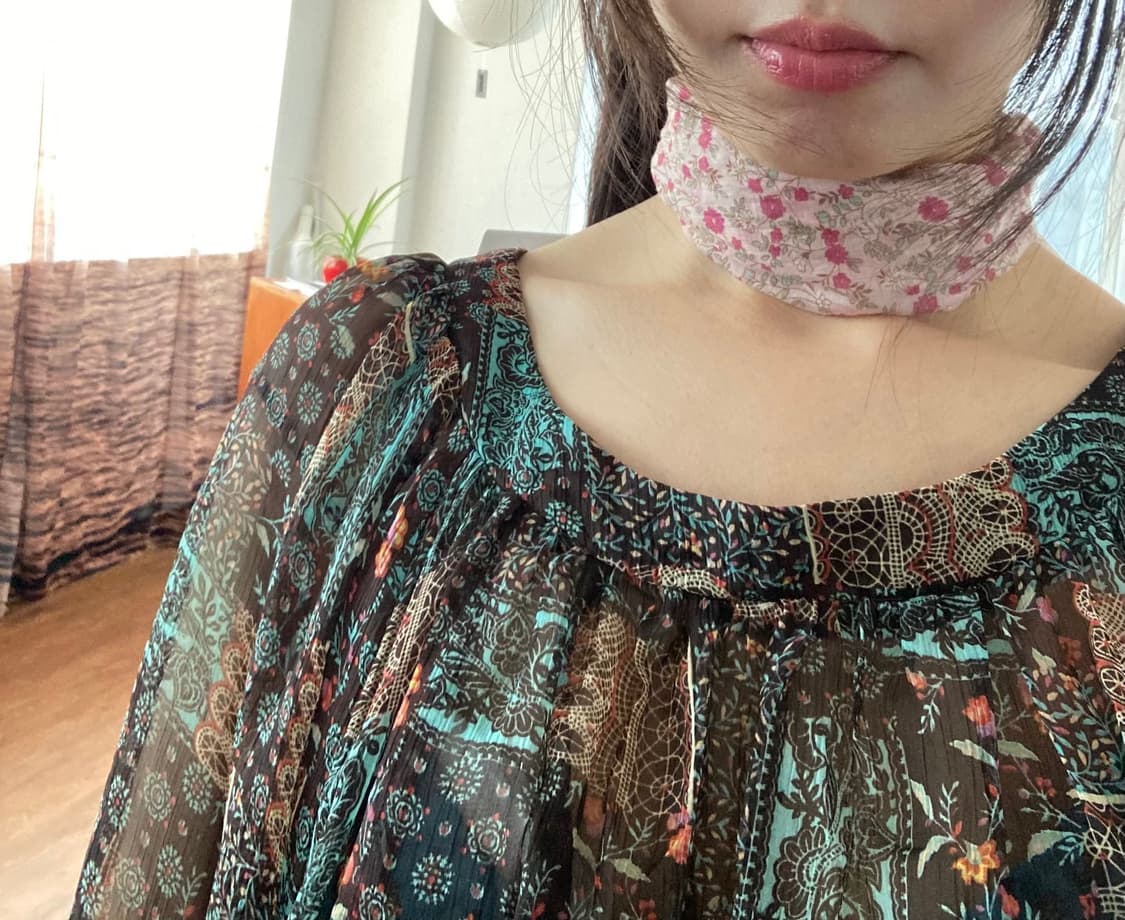 빈티지 패턴 블라우스 상품이미지1