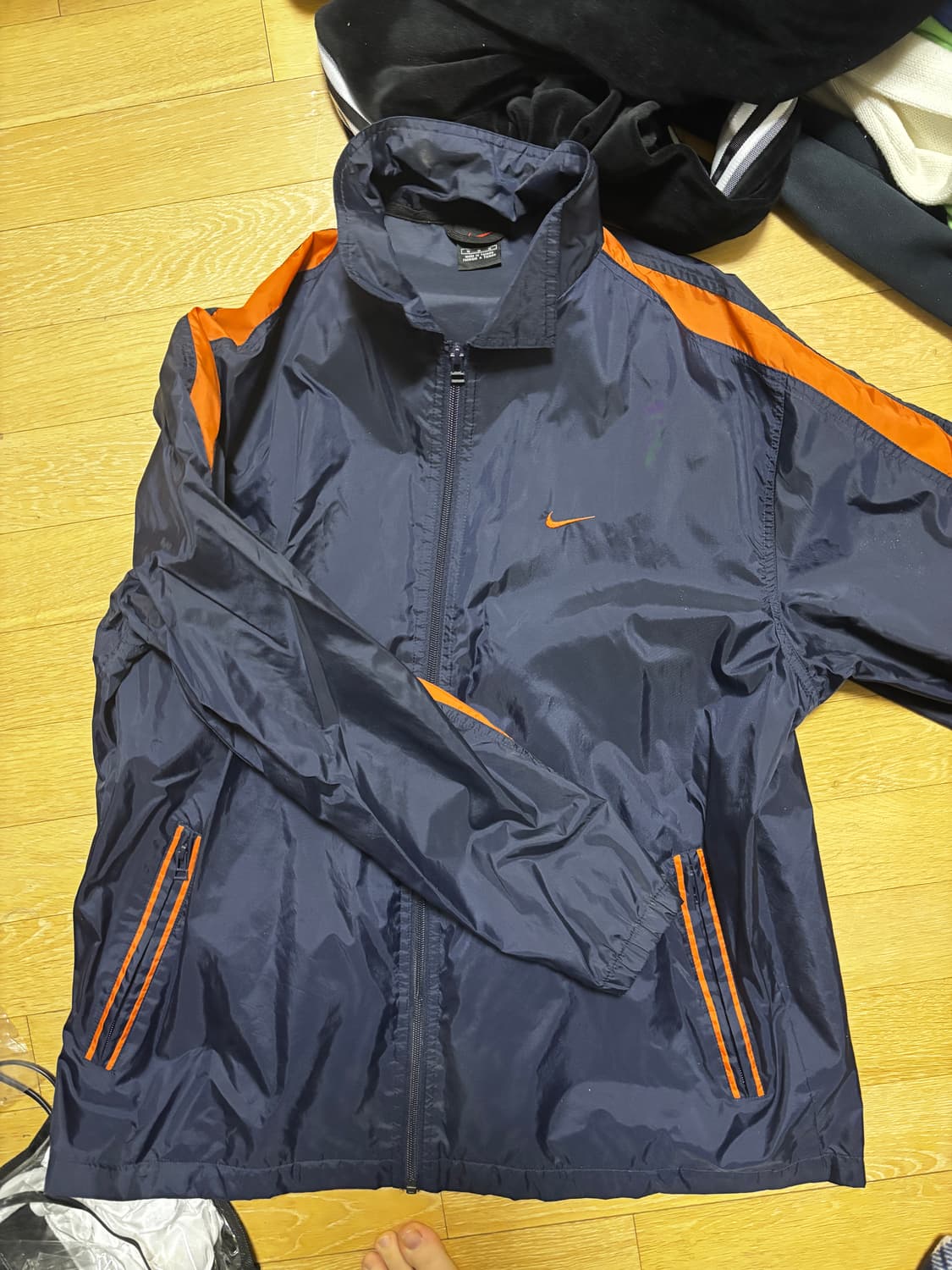 나이키 바람막이 상품이미지1