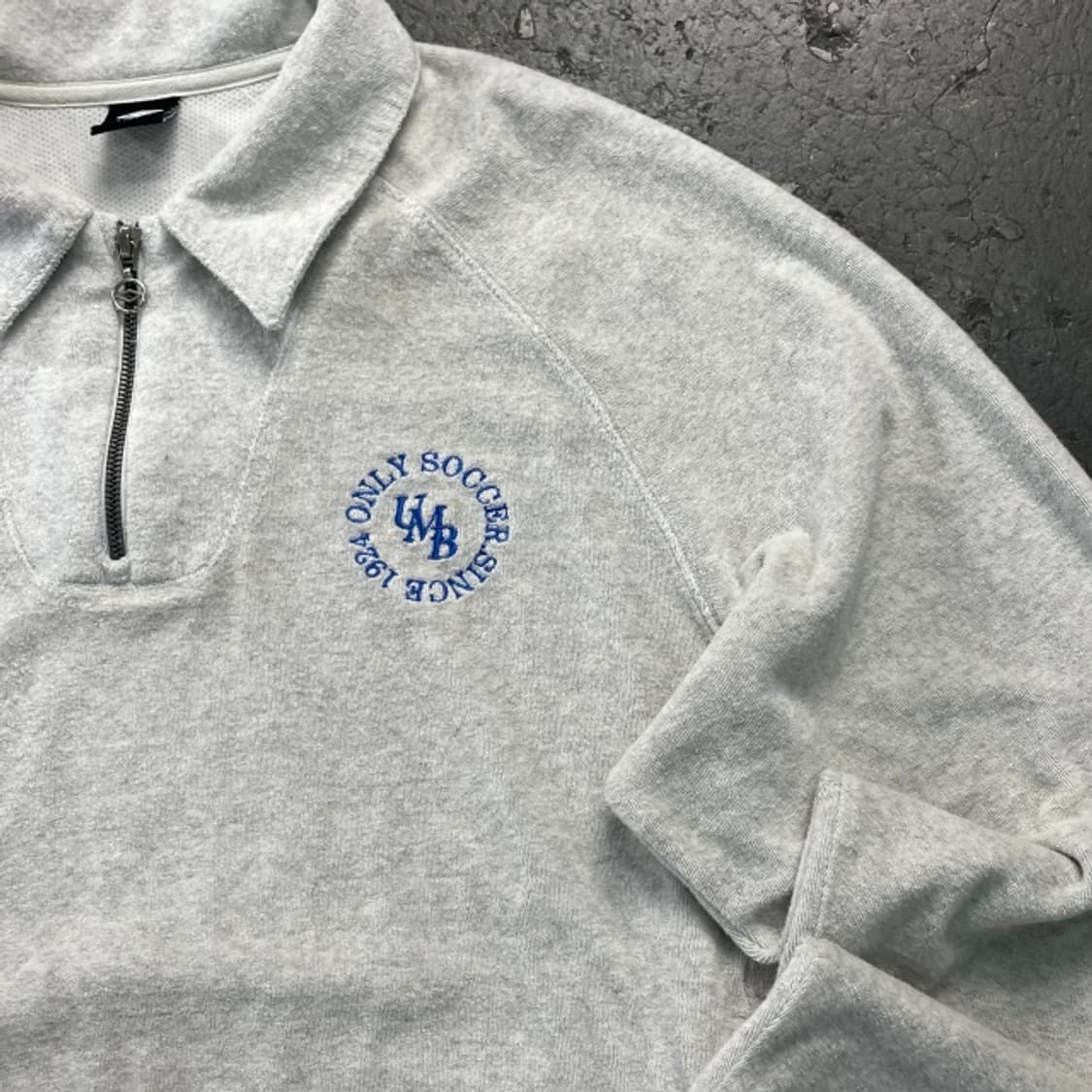 100 엄브로 벨루어 반집업 맨투맨 상품이미지2