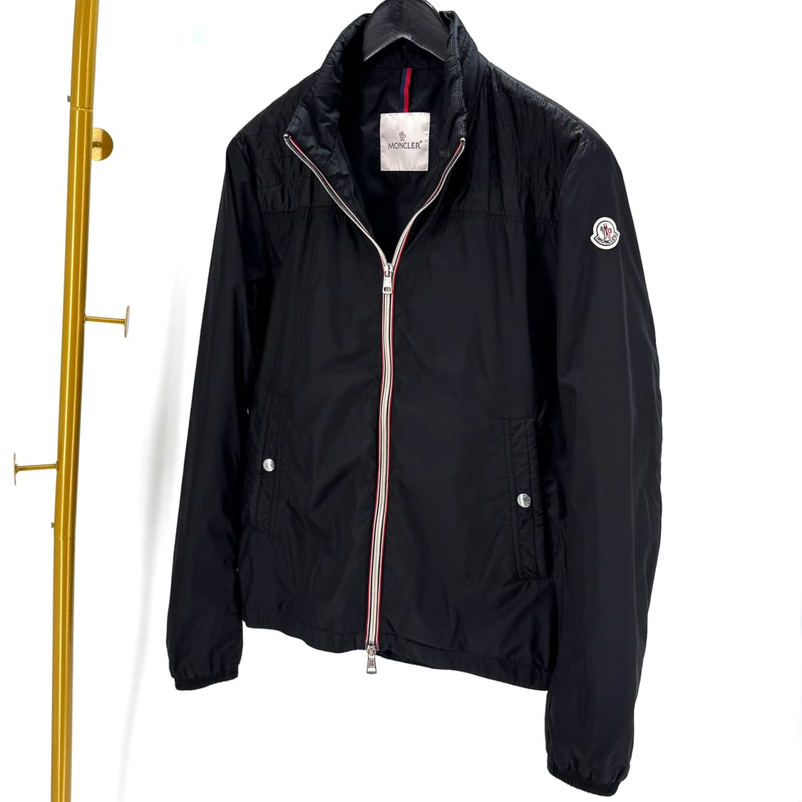 [4사이즈] 몽클레어 바람막이 집업 자켓 블랙 상품이미지4