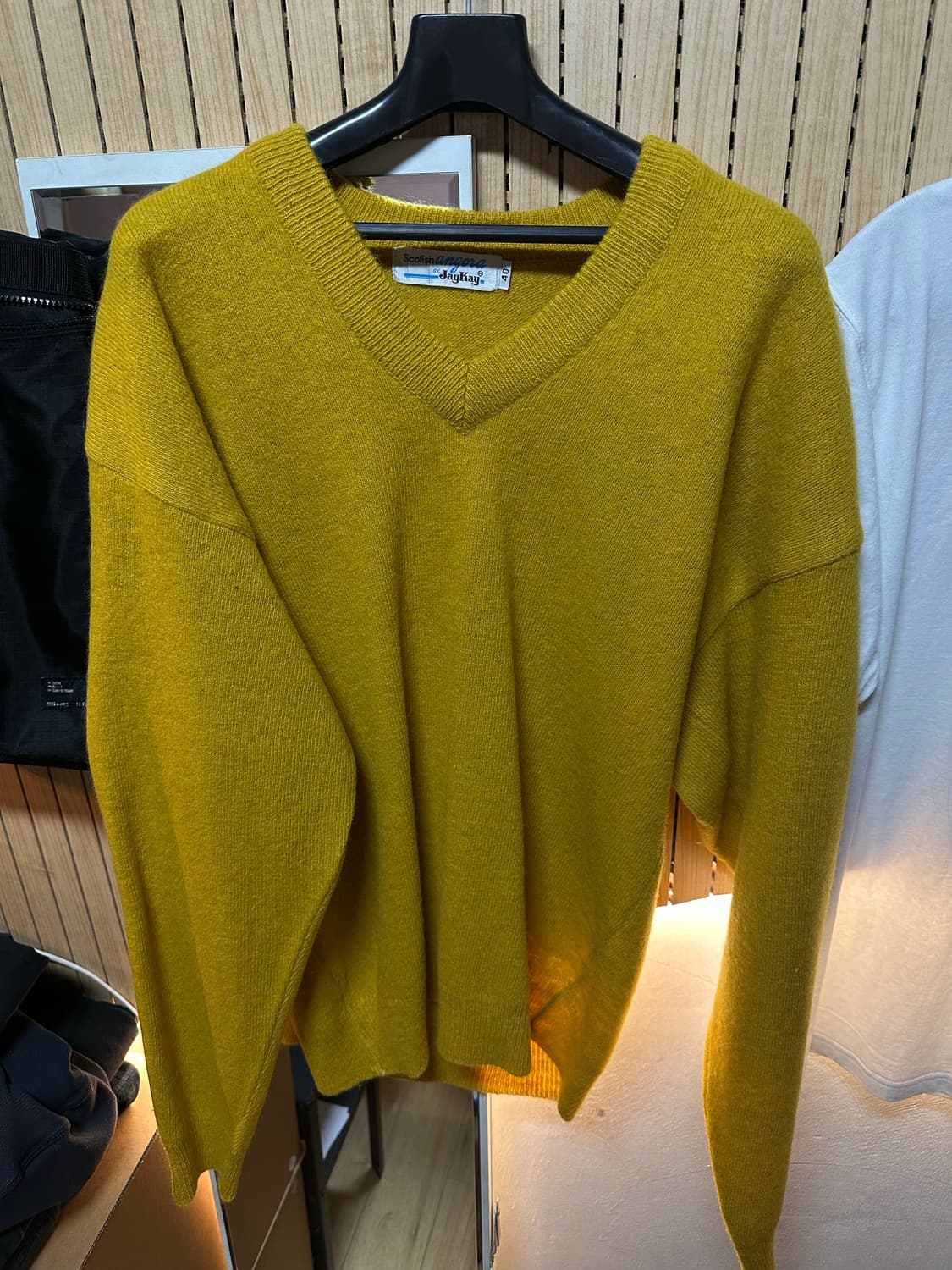 빈티지 스웨터 V넥 니트 상품이미지1