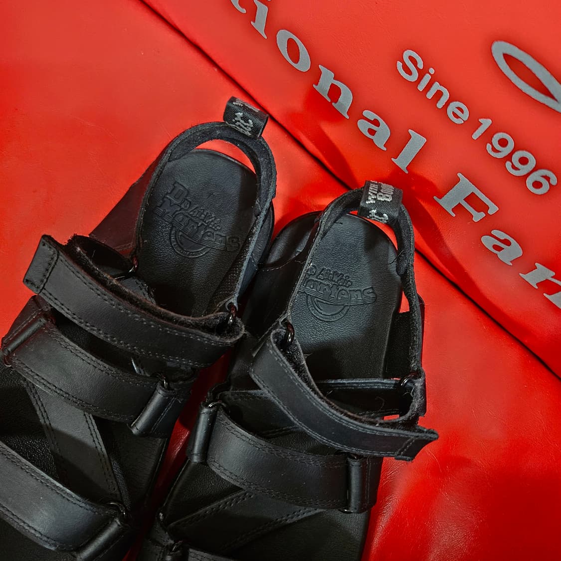 닥터마틴(Dr.Martens) 레드핀 샌들 41size 상품이미지9