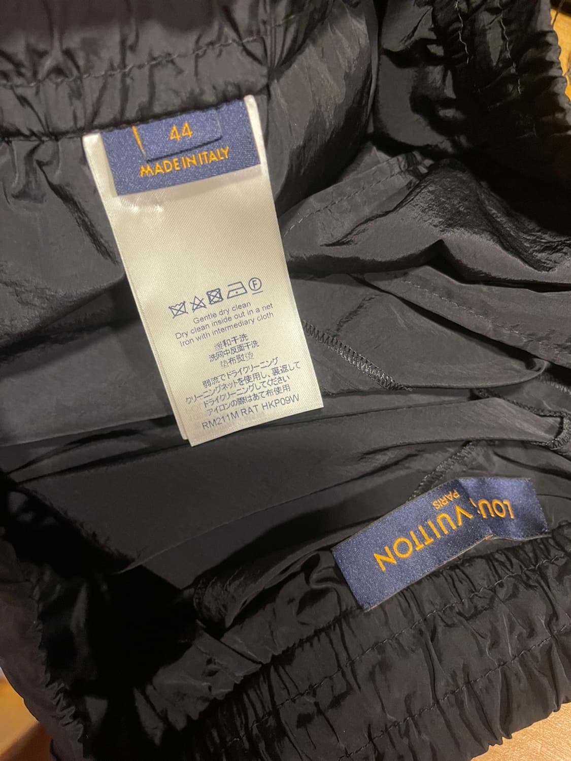 루이비통 LV로고 반바지 판매 합니다 상품이미지3