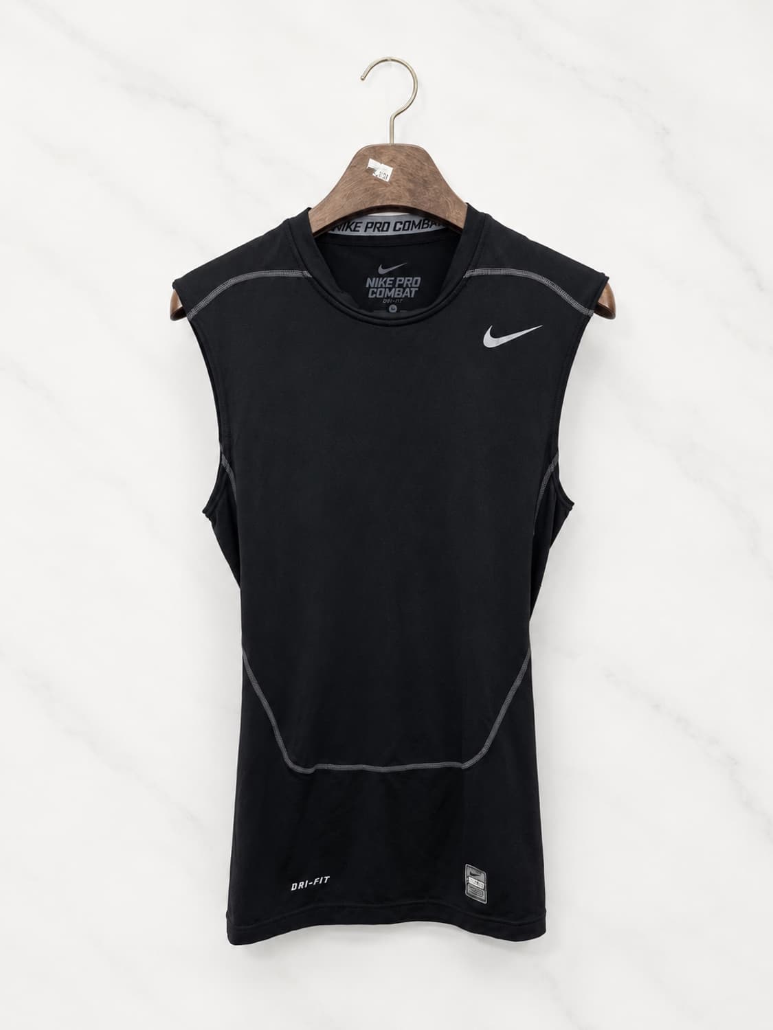L,100 )) NIKE pro 나이키 프로컴뱃 나시티셔츠! 드라이핏~ 상품이미지1