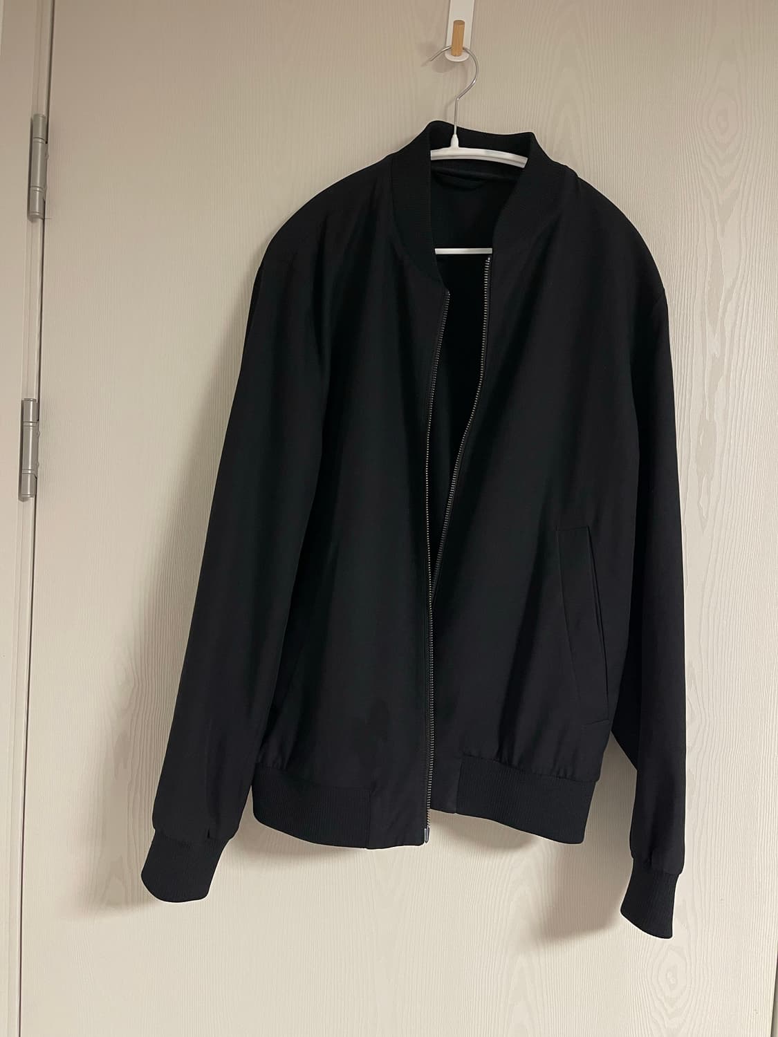 코스(COS) 블랙 코튼 MA-1 블루종 트랙탑 봄버 50(지퍼고장) 상품이미지2