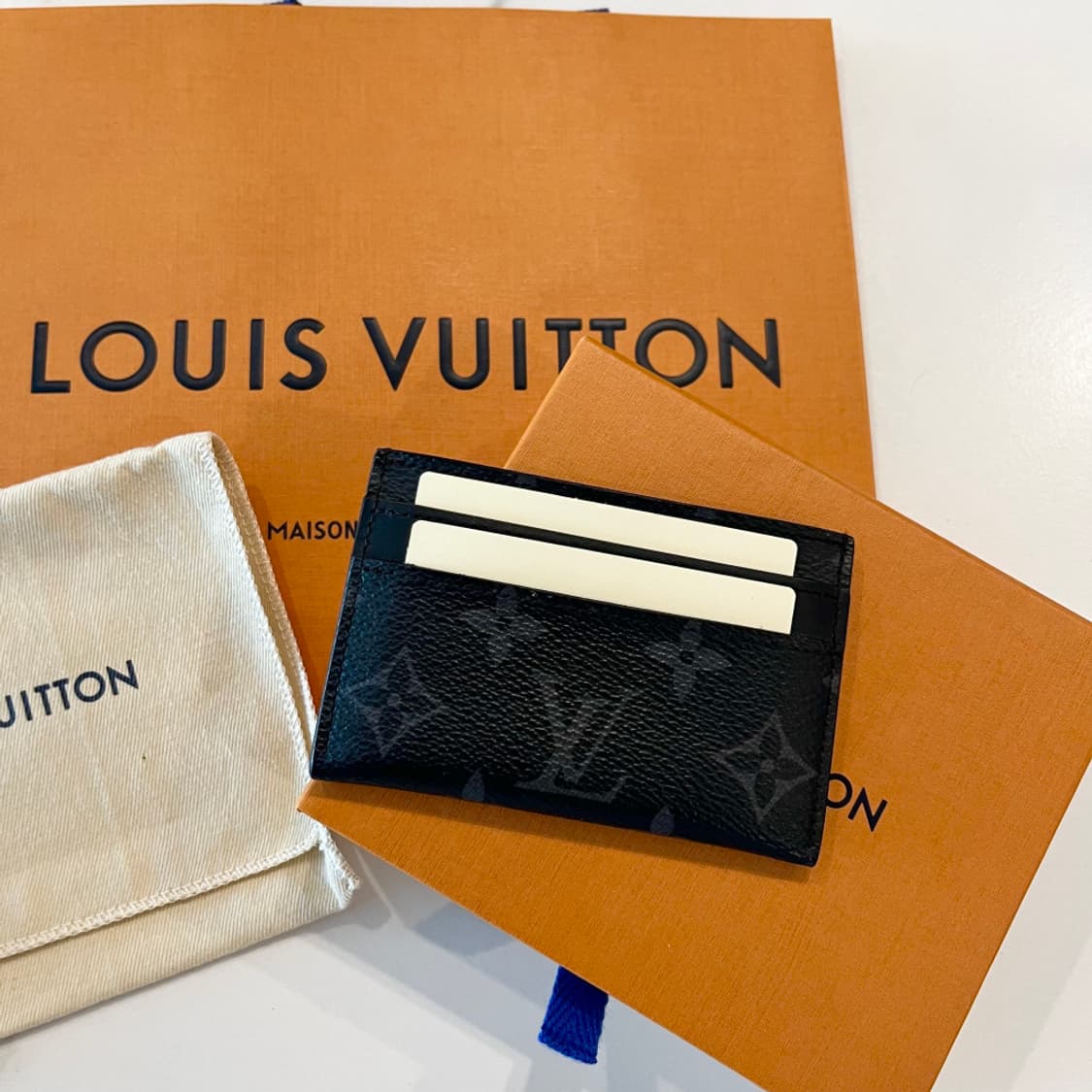 루이비통 블랙 카드지갑 상품이미지1