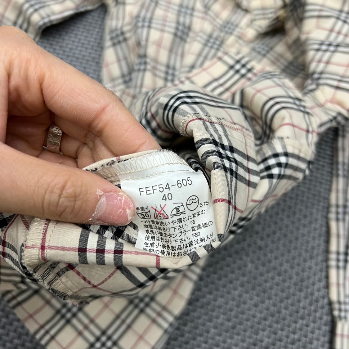 버버리 블루라벨 풀 노바체크 셔츠 상품이미지4