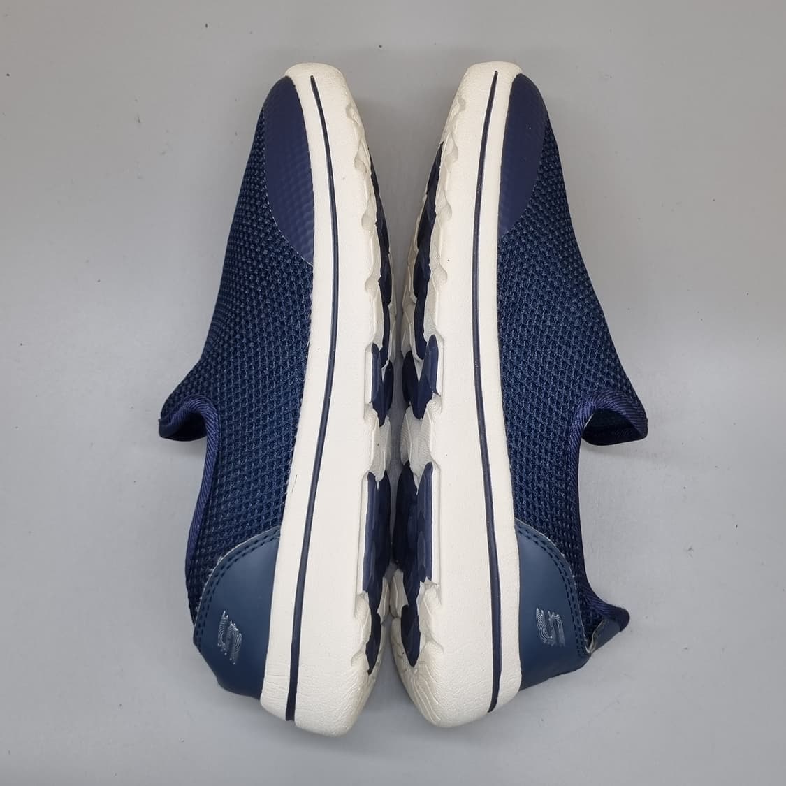 스케쳐스 고워크 슬립온 245 상품이미지5