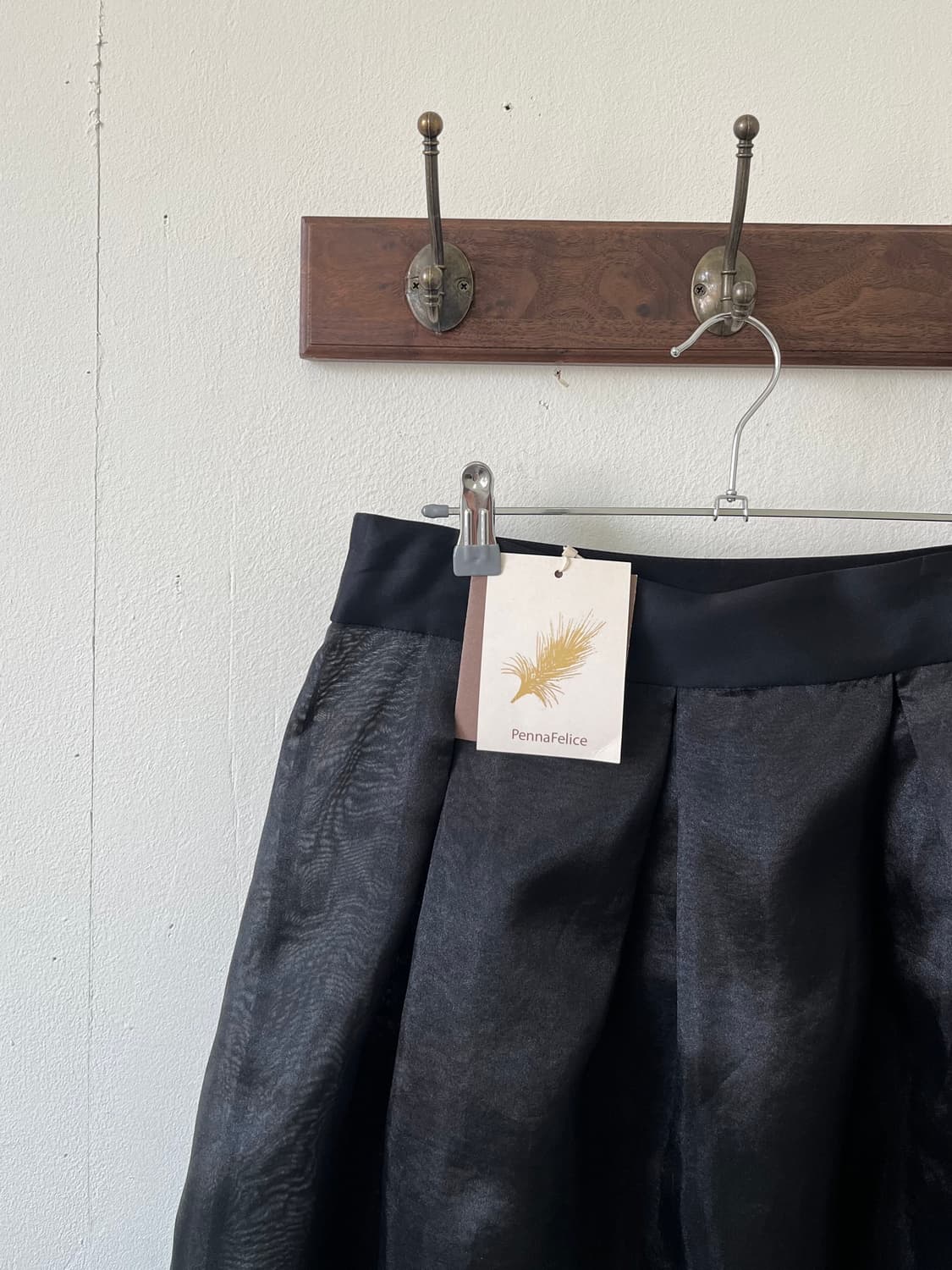 PennaFelice 블랙 로브 스커트 상품이미지2