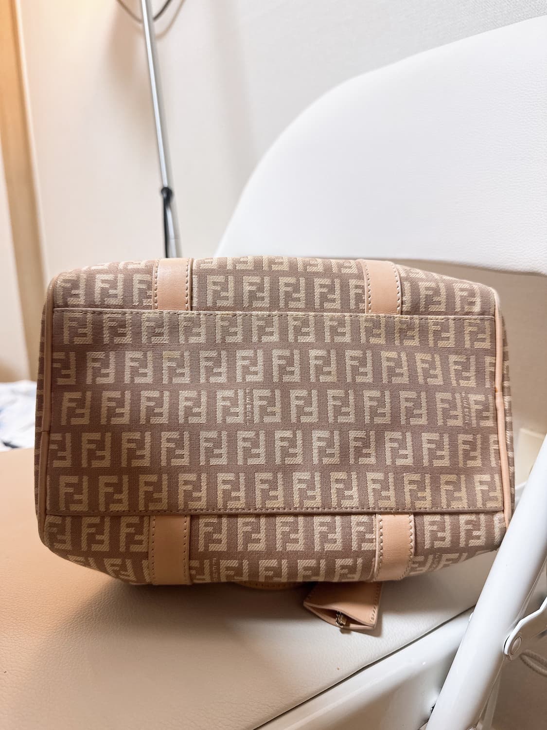 펜디 주카 보스턴백 상품이미지3