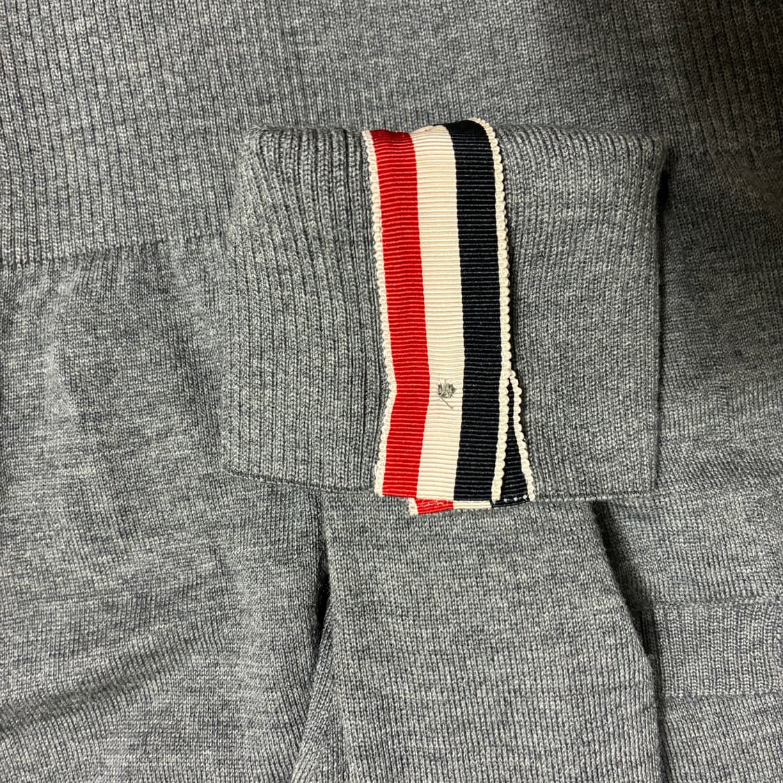 톰브라운 메리노울 5사이즈 가디건 상품이미지6