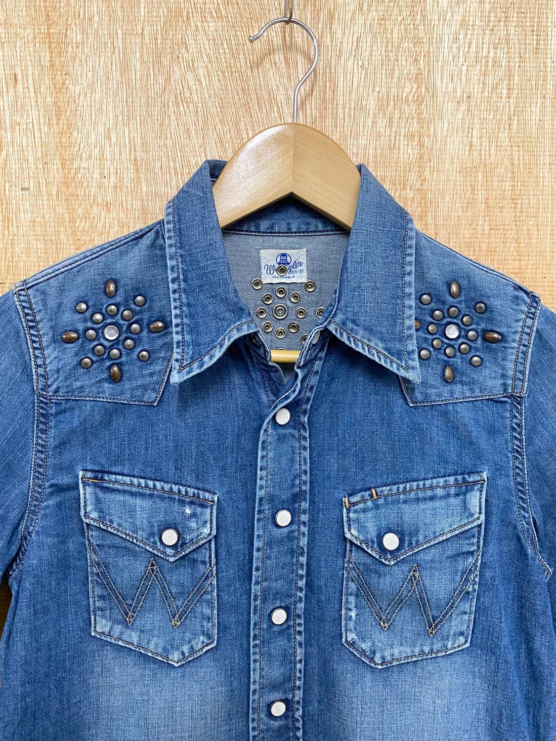 WRANGLER gemstone denim western shirts 상품이미지3