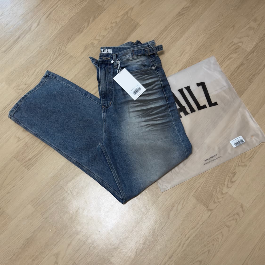 그레일즈 Dirty Washed Denim Pants 2사이즈 상품이미지1