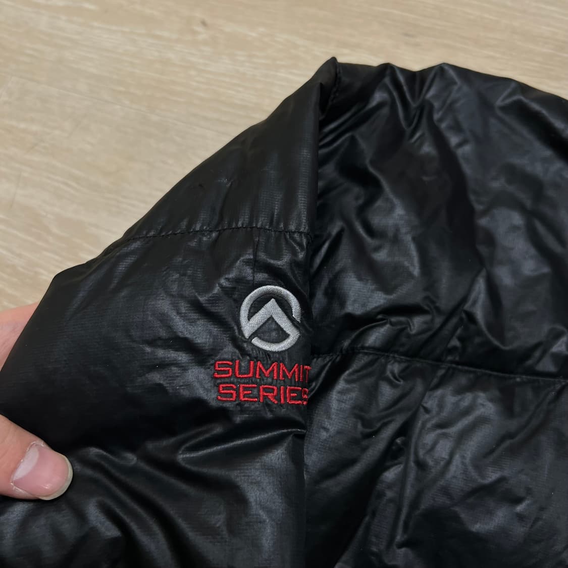 노스페이스 써밋시리즈 덕다운 경량패딩 점퍼 [블랙] M/95 상품이미지5