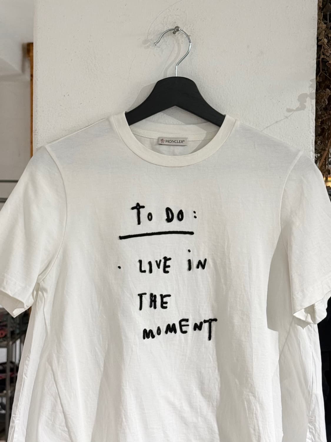 몽클레어 화이트 레터링 패널 하프 티셔츠 상품이미지2