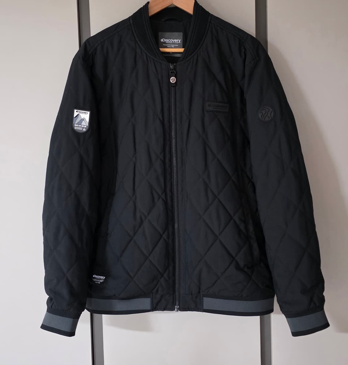 디스커버리 남자 퀼팅경량패딩.
싸이즈 105.
 상품이미지1