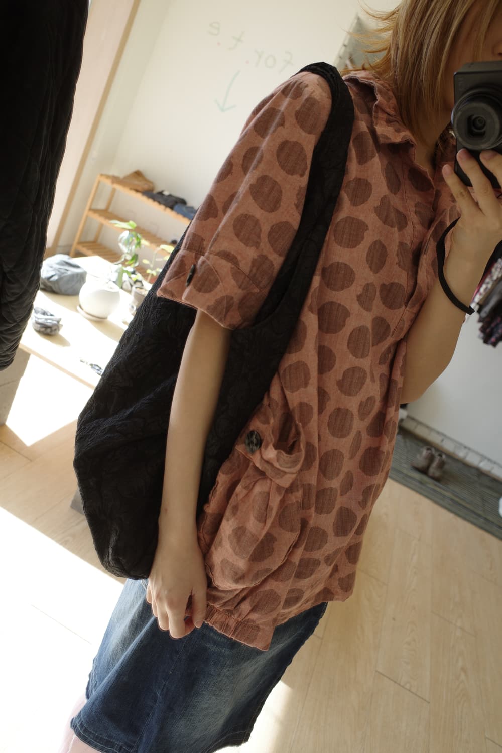 도트 단추 블라우스 상품이미지1