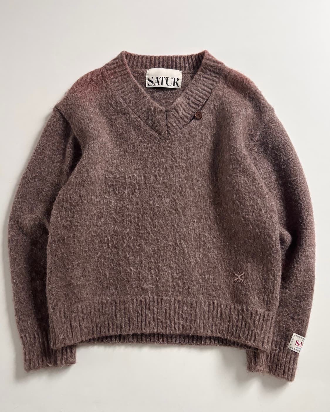 SATUR 새터 에센 모헤어 브이넥 니트 상품이미지1