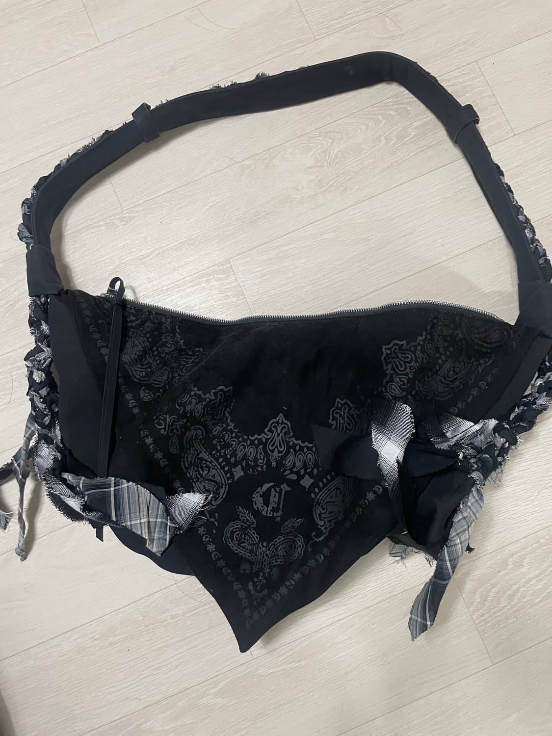 CORD 코드 반다나 호보백 BK 급처 상품이미지1