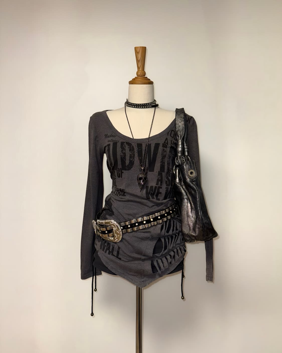 거미줄 와투케 브라운 롱슬리브 상품이미지1