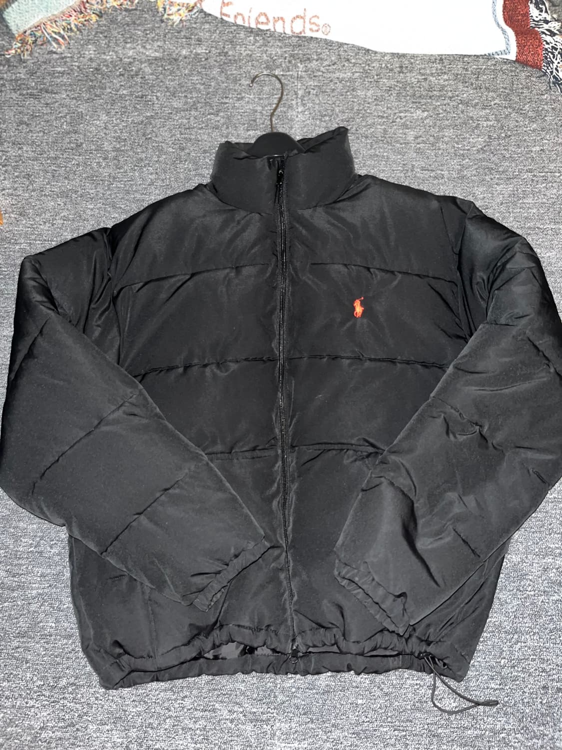 폴로 블랙 레드로고 패딩 상품이미지1