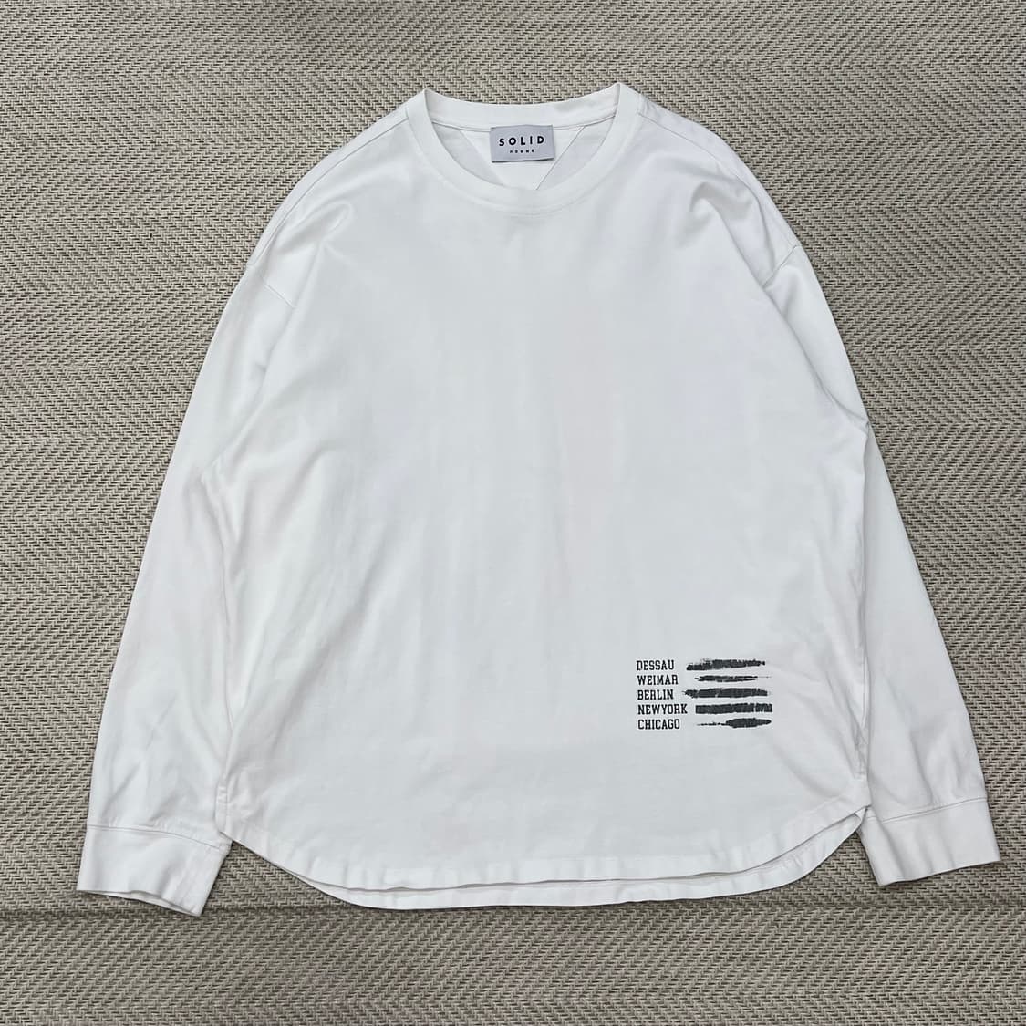 솔리드옴므 백프린팅 롱슬리브 r2325 상품이미지1