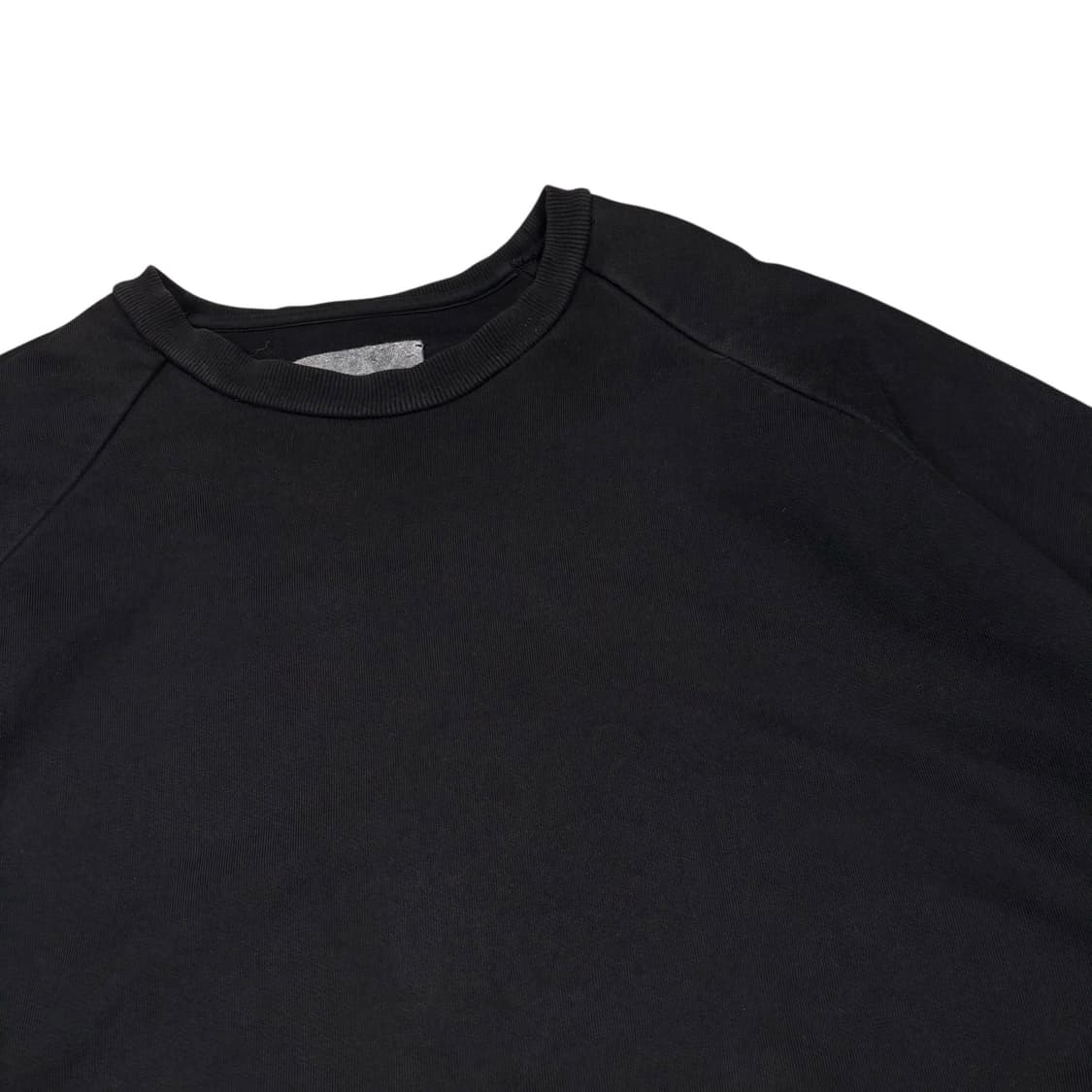 준지x아딜 블랙컬러 맨투맨 상품이미지4